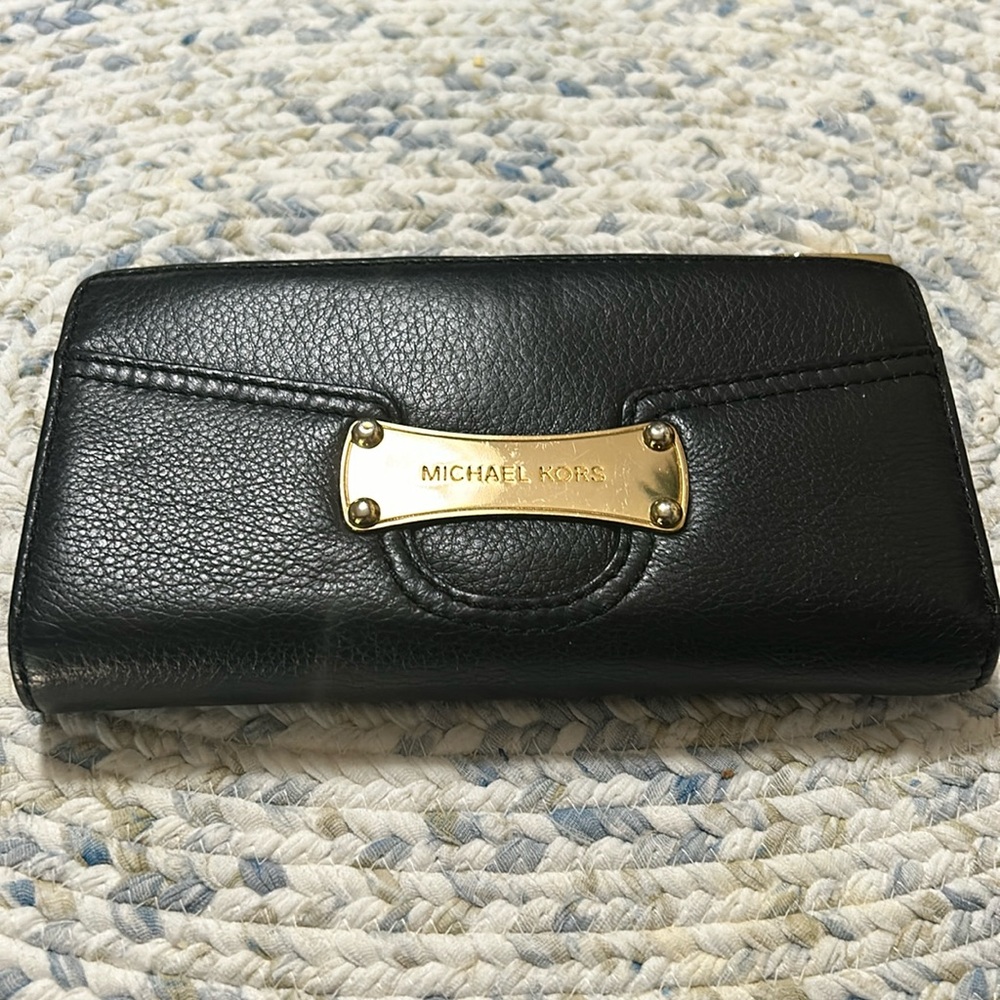 MICHAEL KORS Black Wallet, Like New